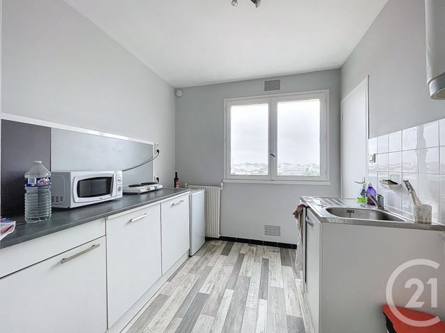 Appartement T2 à vendre - 2 pièces - 42.69 m2 - REZE - 44 - PAYS-DE-LOIRE - Century 21 By Ouest