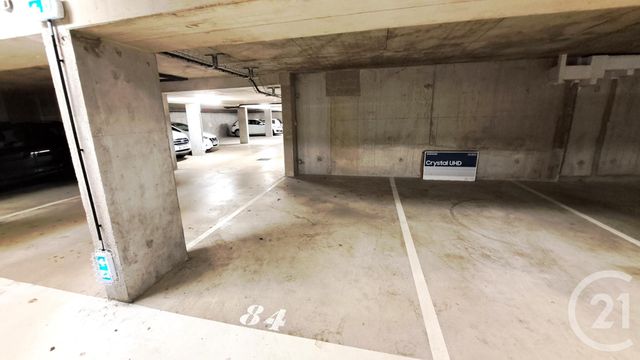 parking à louer - 15.0 m2 - ST SEBASTIEN SUR LOIRE - 44 - PAYS-DE-LOIRE - Century 21 By Ouest